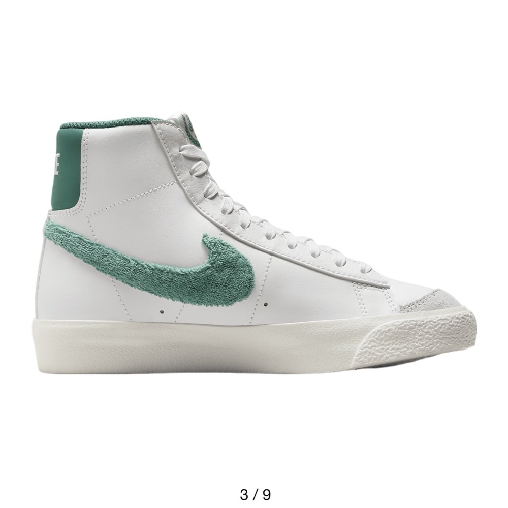 Nike Blazer Mid '77 White and Green Sneakers - Picture 2 of 10